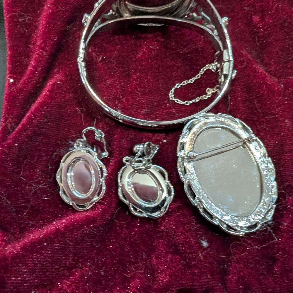 Vintage Whiting & Davis Blue Cameo Floral Rose Jewelry Set - Silver Tone - Picture 9 of 9